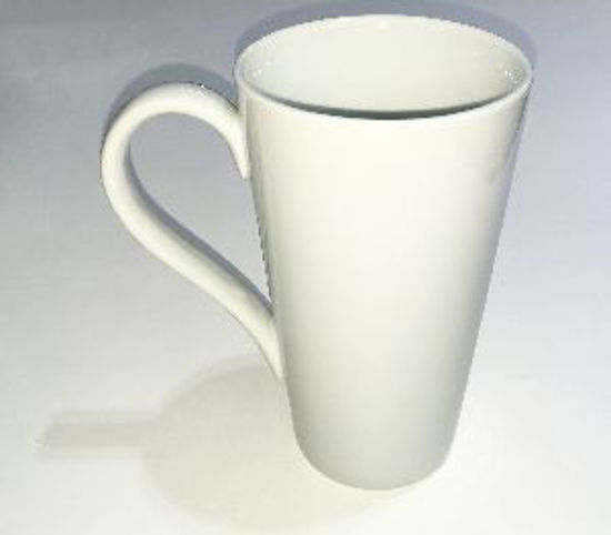 Immagine di Mug in ceramica bianca stretta                                                                                                                                                                                                                                                                                                                                                                                                                                                                                      