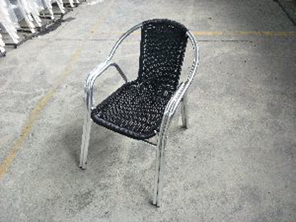 Immagine di sedia impilabile struttura aluminio rivestimento rattan, misure cm.68x55 h.82                                                                                                                                                                                                                                                                                                                                                                                                                                       
